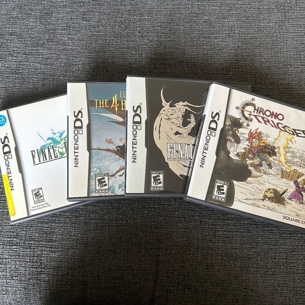 4 DS games $100